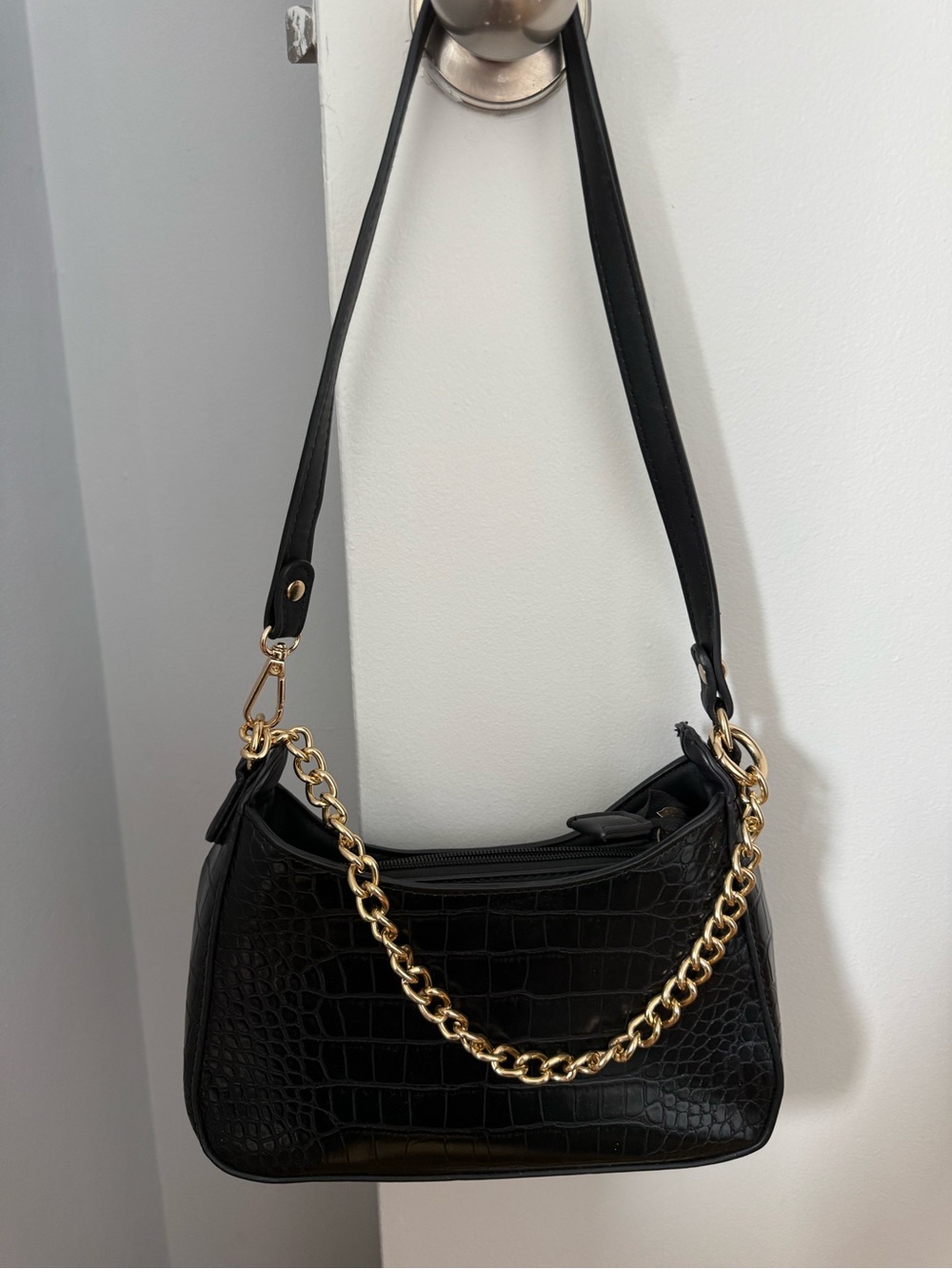 Black Croc-Embossed Shoulder Bag with Gold Chain